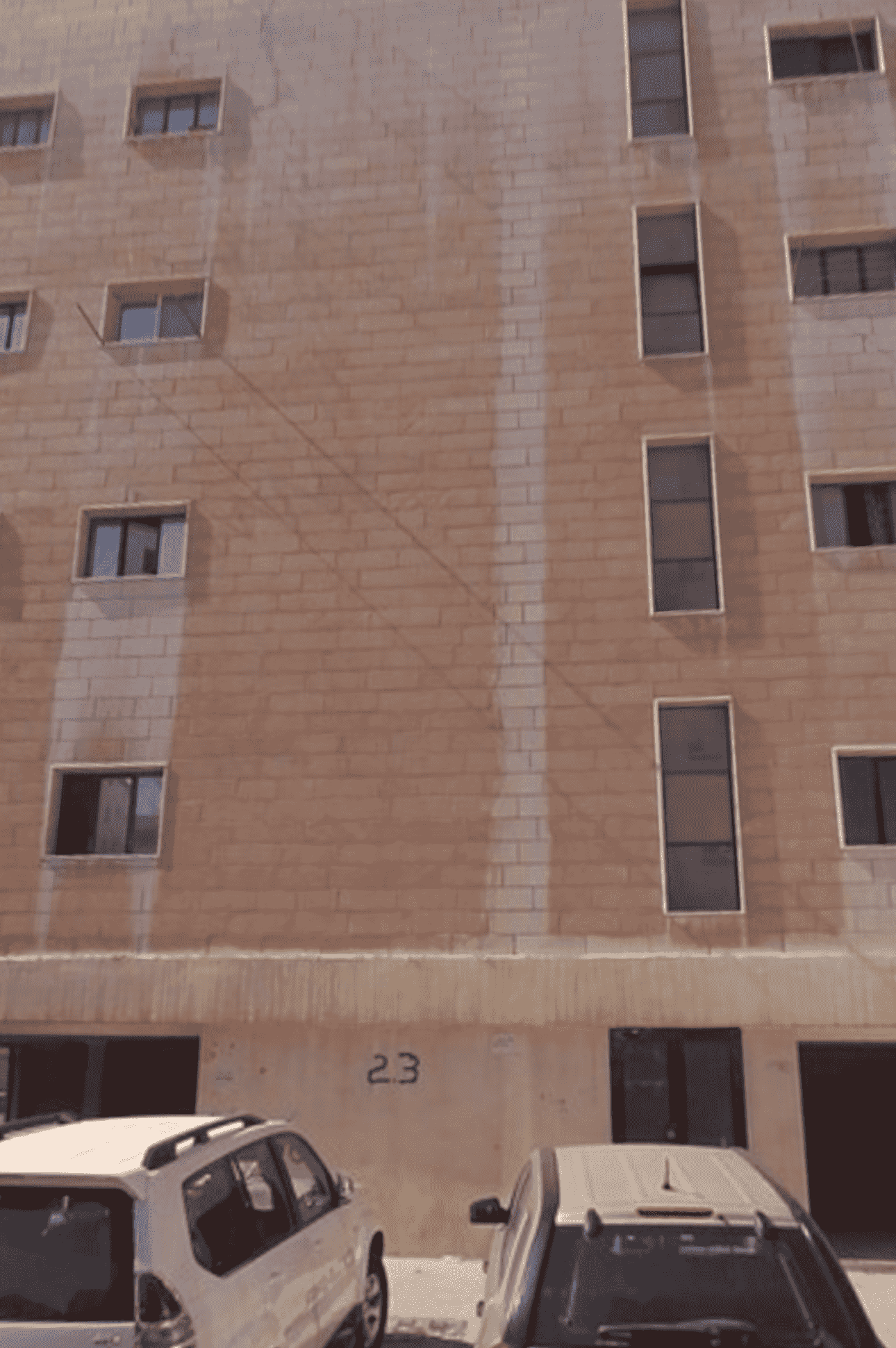 للبيع عمارة في الفروانية