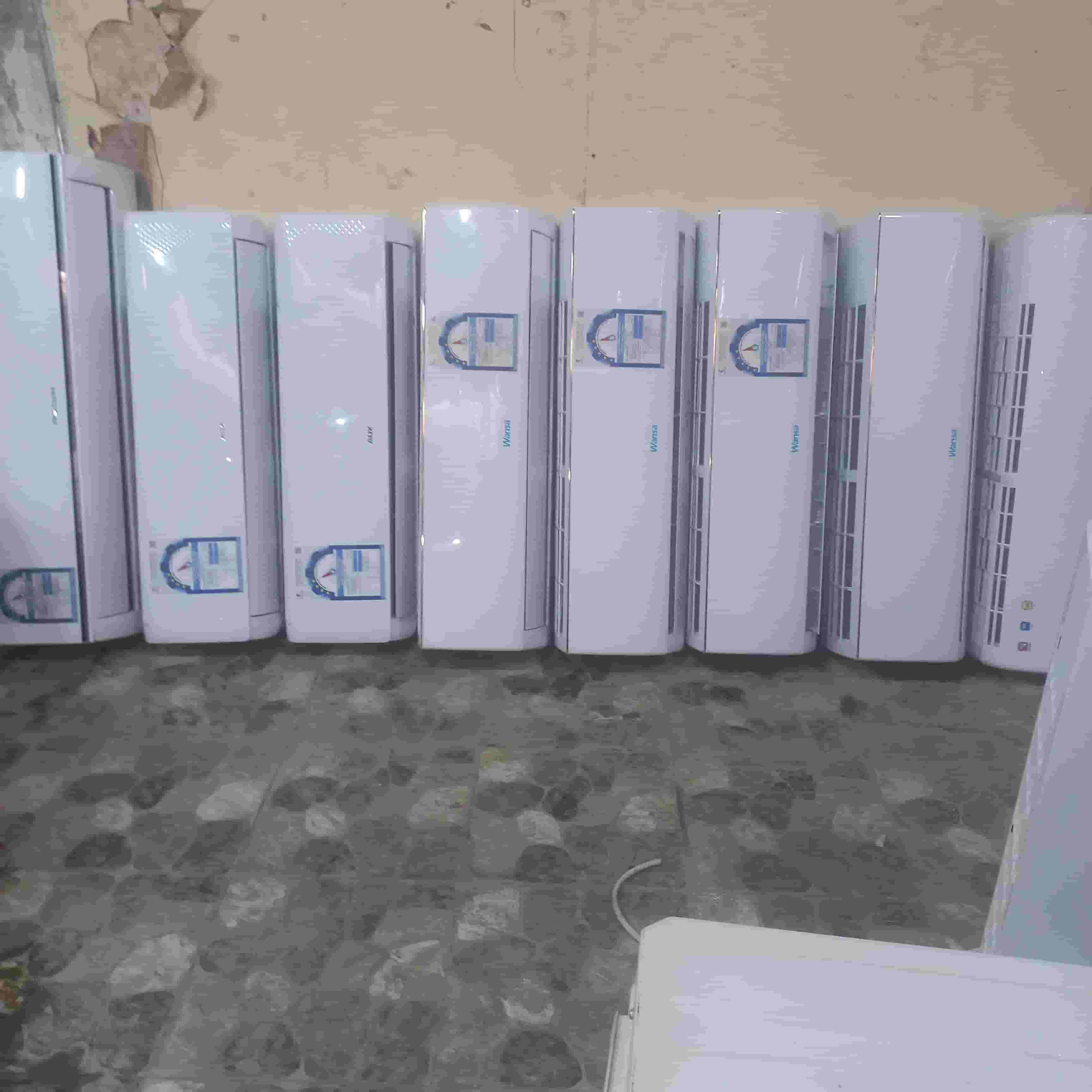 لبيع وحدات تكييف مستعمله استعمال خفيف