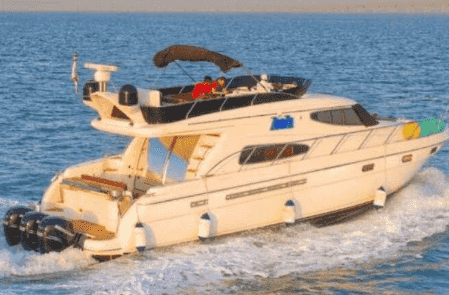استمتع بأرقى تجربة بحرية على يخت VIP