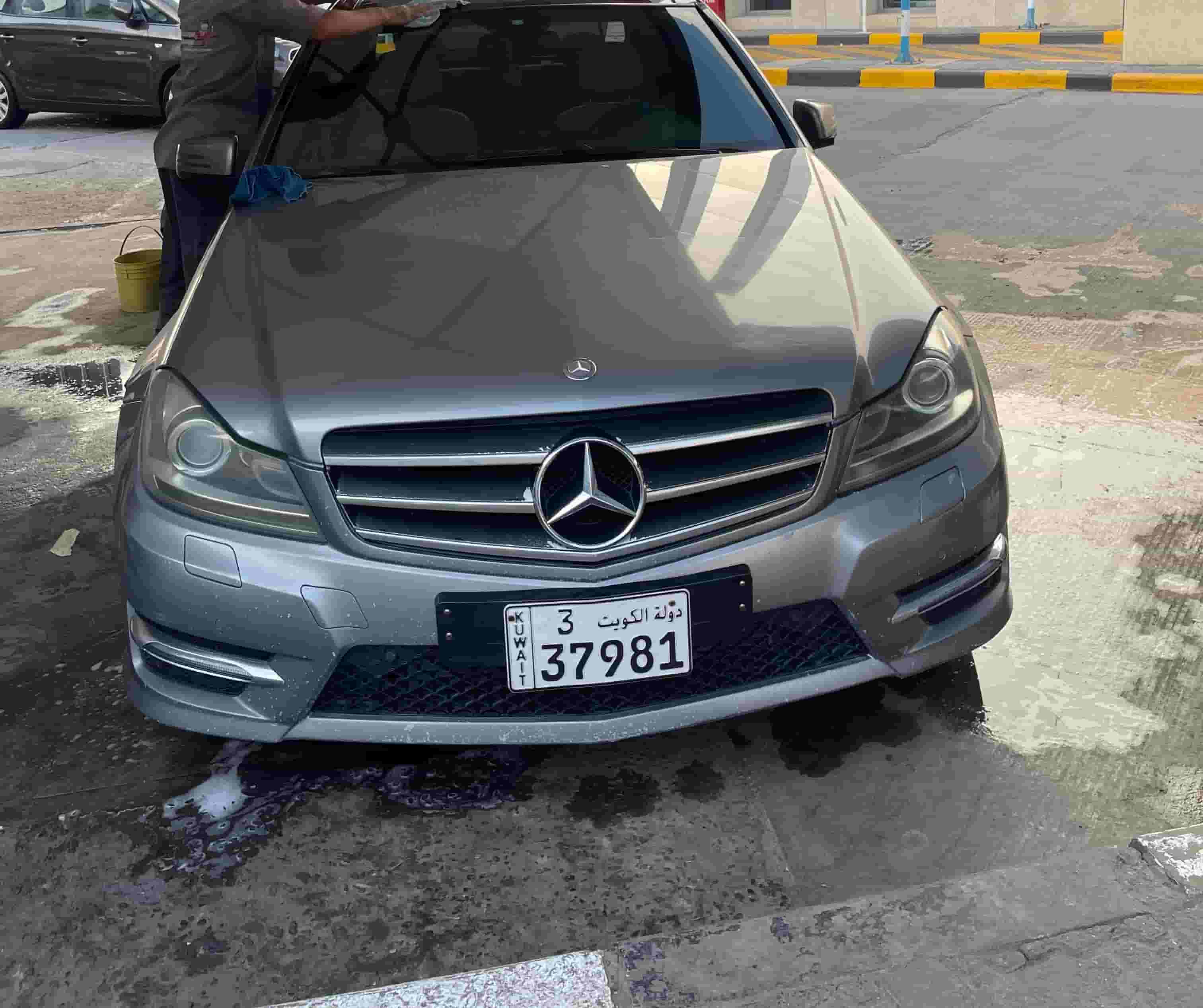 للبيع مرسيدس c250 2014 للبيع مرسيدس c250 2014
